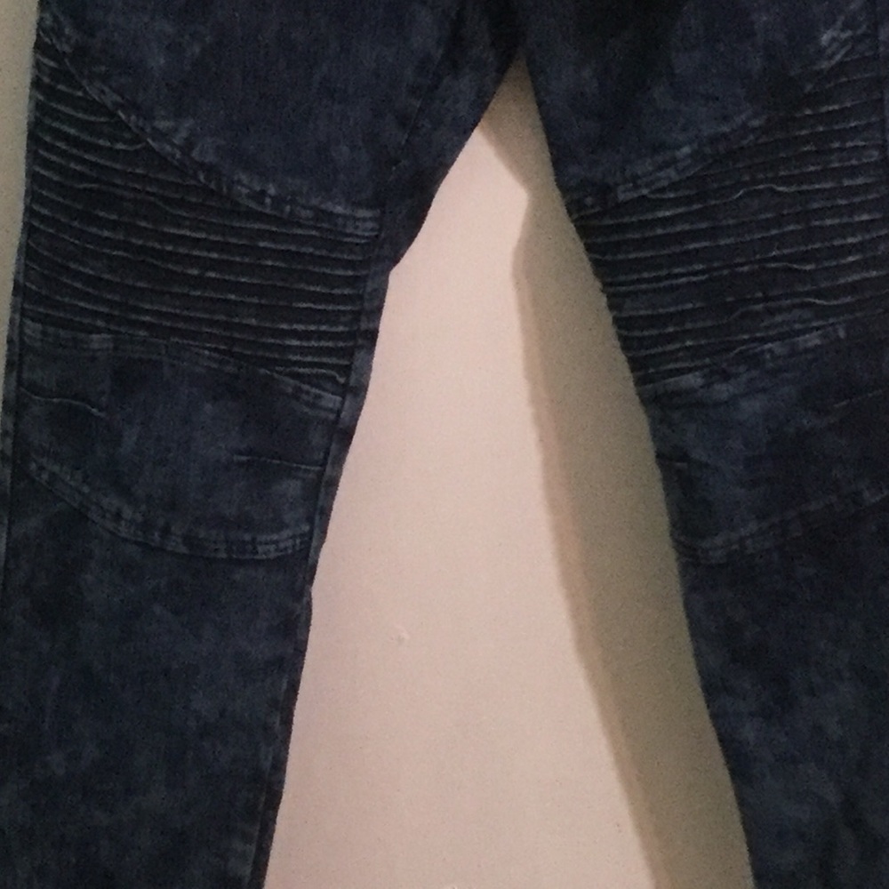 Flaxi: Women’s Tie Dye Moto Jeans - Picture 2 of 6